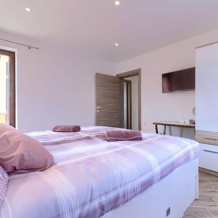 Apartment Joy By Interhome Pula Extérieur photo