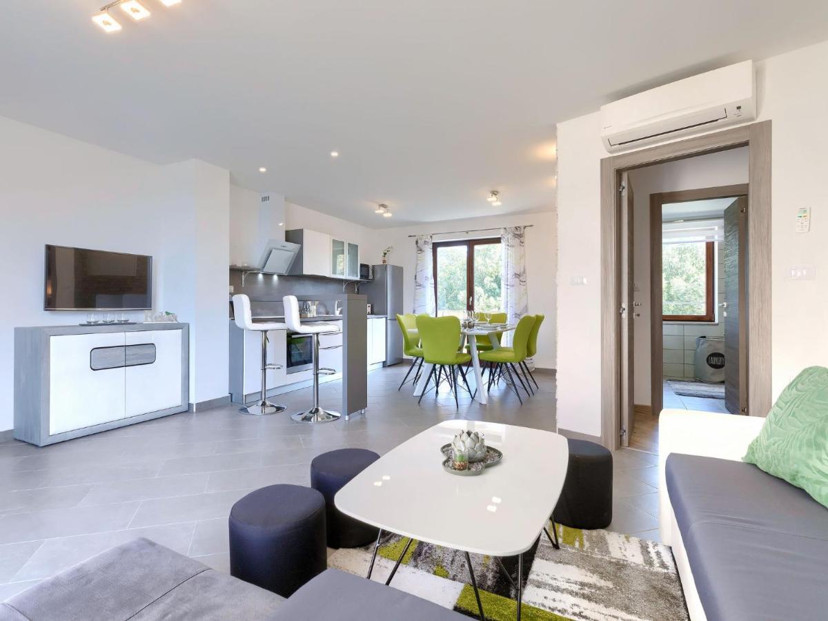 Apartment Joy By Interhome Pula Extérieur photo