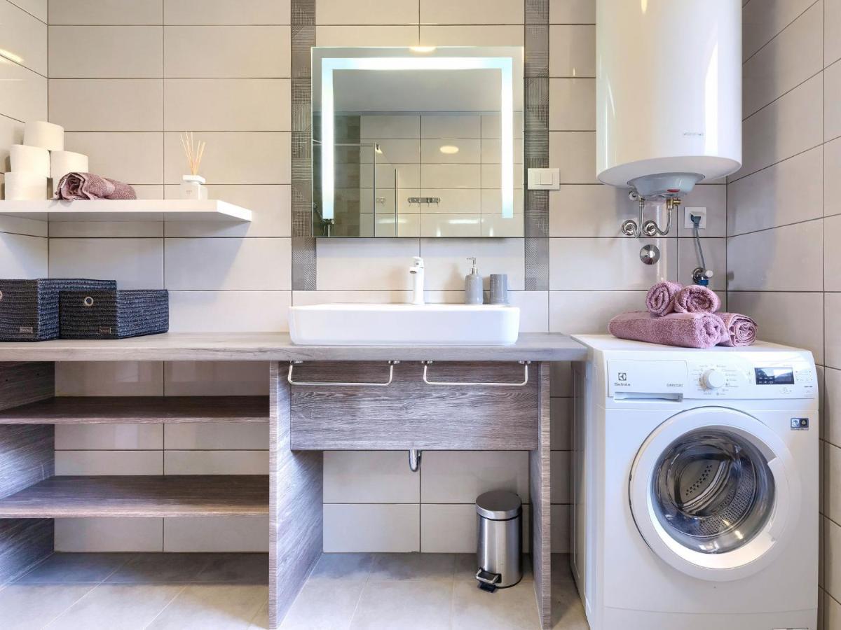 Apartment Joy By Interhome Pula Extérieur photo